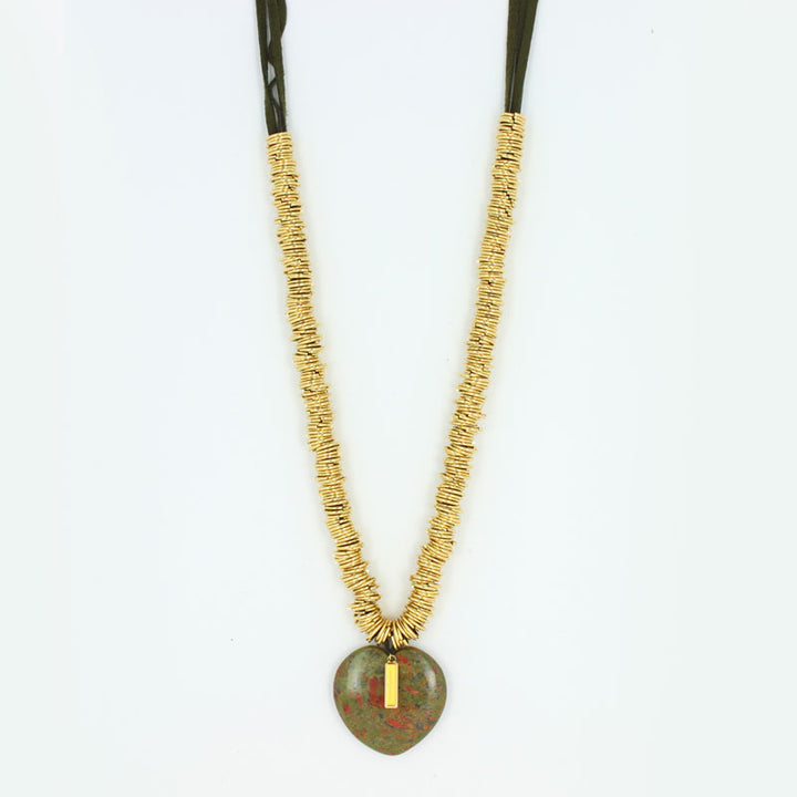 Collier breloque coeur pierre fine